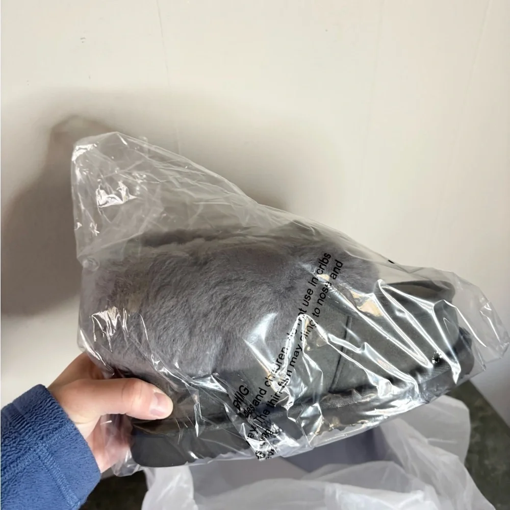 Aerosoles Girl's Mini Alaksa Toasty Boot grey fuzzy size 1 little kid new